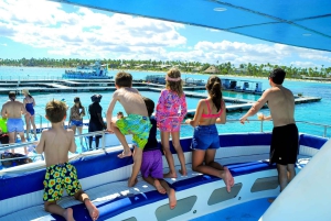 Tour privato in catamarano a Punta Cana: Festa alcolica+Snorkeling