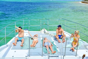 Tour privato in catamarano a Punta Cana: Festa alcolica+Snorkeling