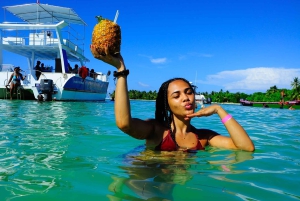 Tour privato in catamarano a Punta Cana: Festa alcolica+Snorkeling