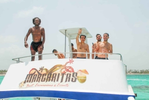 Tour privato in catamarano a Punta Cana: Festa alcolica+Snorkeling