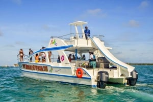Tour privato in catamarano a Punta Cana: Festa alcolica+Snorkeling
