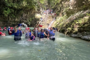 Privado: Caminhada e almoço nas Cataratas de Damajagua