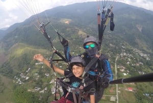 Privat: Jarabacoa Sky Adventure: Tandem-paragliding og GoPro
