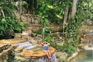 プライベート：ロス・アイティセス国立公園＆カニョ・オンドの天然プールを体験しましょう