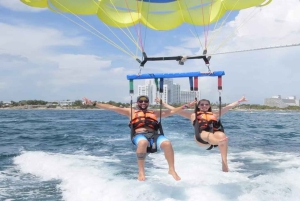 Privat: Parasailing-Abenteuer mit Hotelabholung