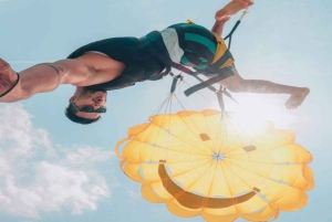 Privat: Parasailing-Abenteuer mit Hotelabholung