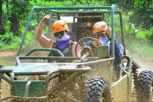 Aventure privée en buggy à Punta Cana : demi-journée de tout-terrain et plage