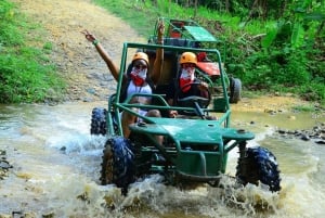 Aventure privée en buggy à Punta Cana : demi-journée de tout-terrain et plage