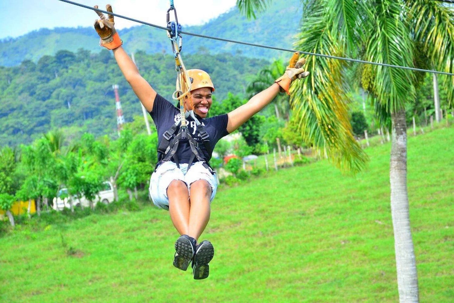 Privat: Punta Cana ZipLine Adventure med hengebro