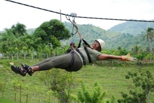 Privat: Punta Cana ZipLine Adventure med hengebro