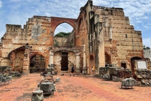 Tour a pie histórico y cultural privado por Santo Domingo