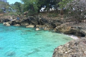 Private: Santo Domingo: Los Tres Ojos & Boca Chica Day Trip