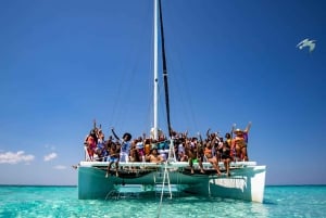 Privé: Saona Island Premium & Mano Juan Day Escape