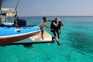 Privado: passeio de scooter subaquática e snorkel