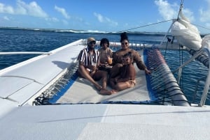 Privado: Viagem de catamarã e mergulho com snorkel de 1 dia em Sosúa