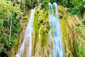 Private Tour to Samaná from Santo Domingo: Salto El Limón and Cayo Levantado