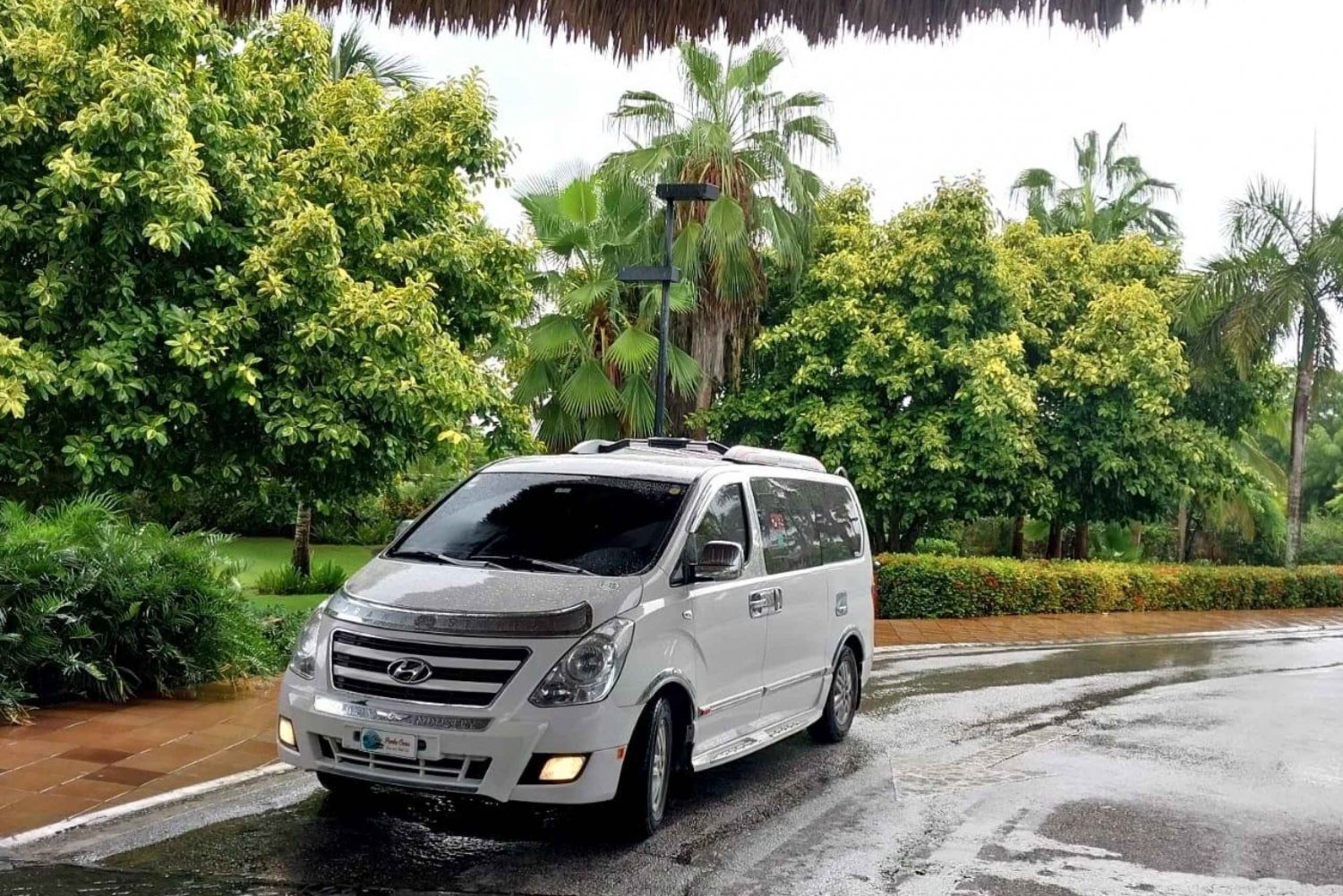 Prywatny transfer z Nickelodeon na lotnisko Punta Cana