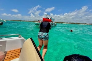 Privat yacht-tur med snorkling, lagun och vild strand