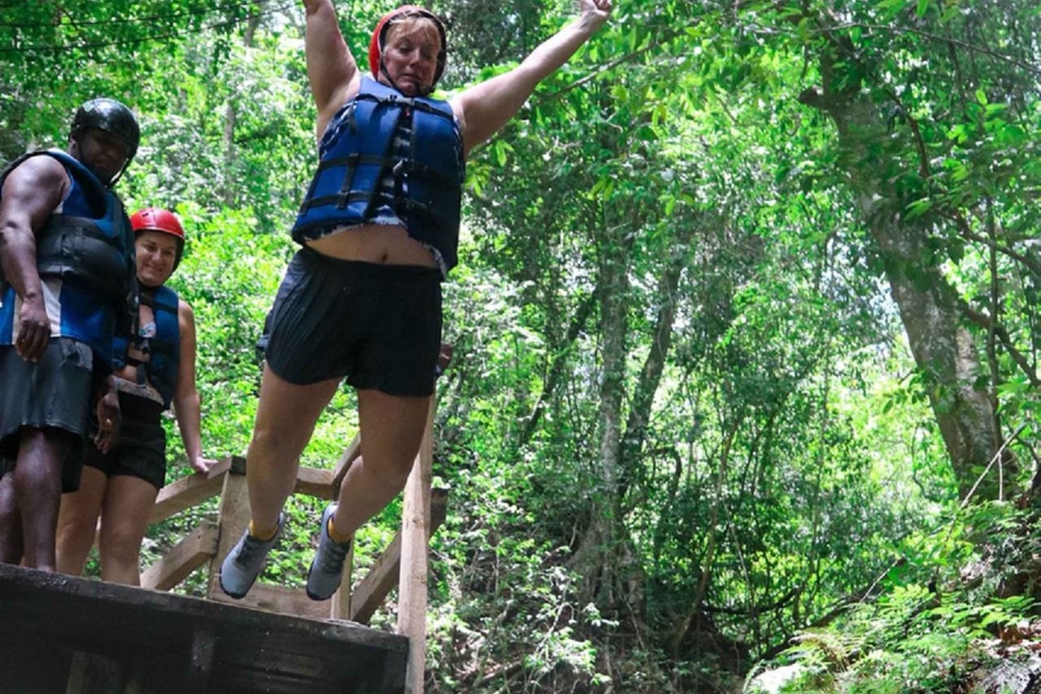 Puerto Plata: Desafío AdrenTrip 'Agua y Aire' con Cascadas y Zipline