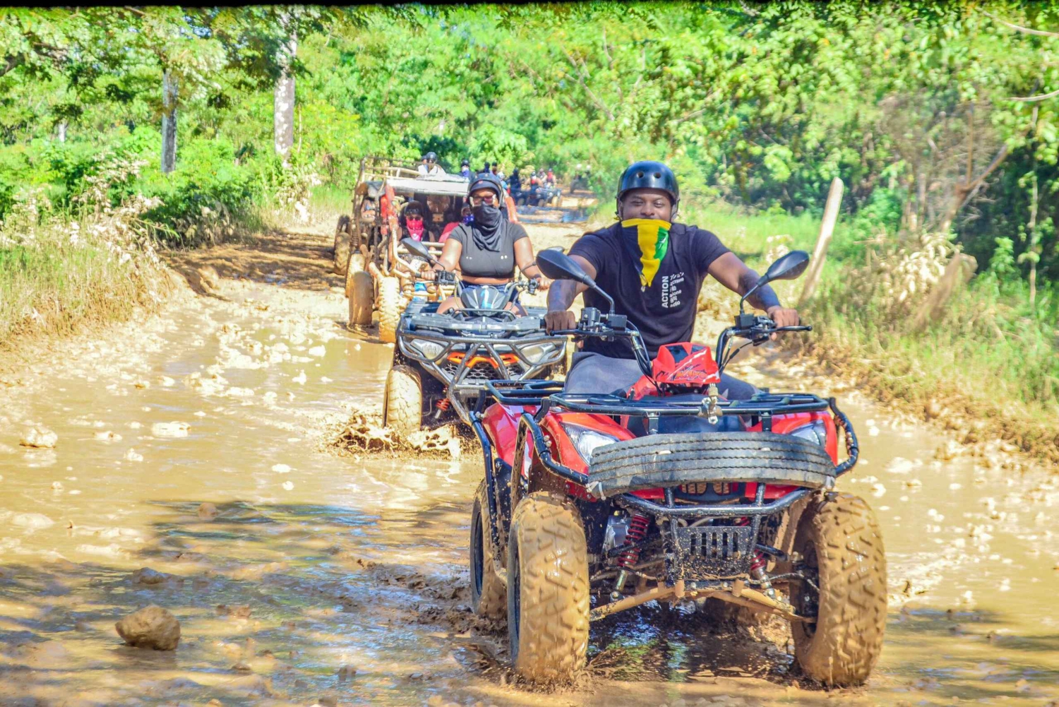 Puerto Plata: ATV-ajelu ja apinat + lounas