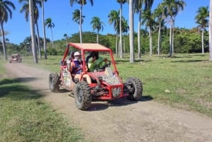 Puerto Plata : excursion en buggy avec visite d'une fabrique de cigares et arrêt à la plage