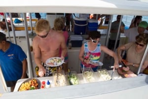 Puerto Plata: Catamaran Snorkeling Trip with Buffet