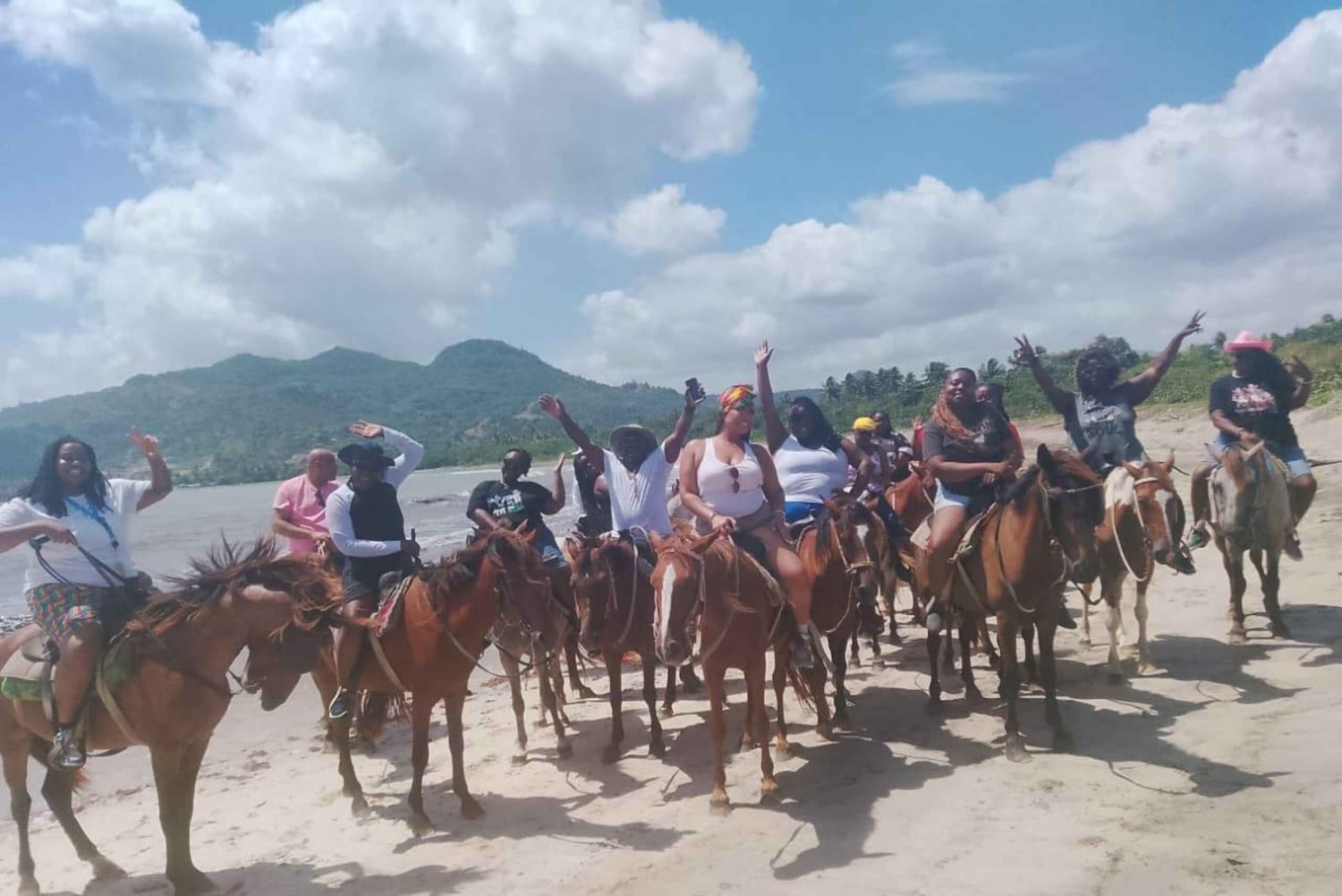 Puerto Plata: Horseback Adventure on the Beach, Countryside, and City (Maimón)