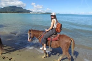 Puerto Plata: Horseback Tour of the Beach and Local Community