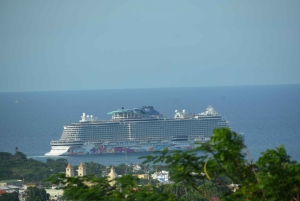 Puerto Plata: Monkey Tour and Dominican History and Culture City Tour