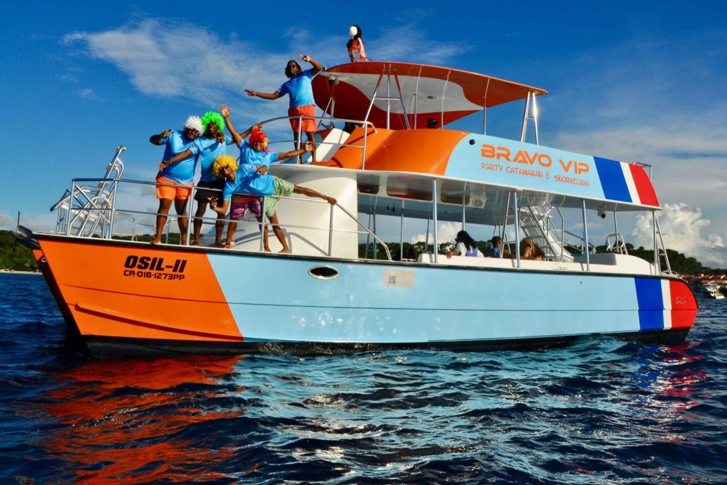 Puerto Plata: party boat with snorkeling, buffet, and tropical drinks