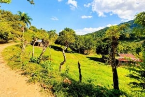 Puerto Platan vaellus - Luontokokemus ja kansanperinne