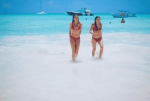 Isola di Saona: Tour per piccoli gruppi della spiaggia e della piscina naturale con pranzo