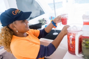 Punta Cana: Festa de barco com mergulho com snorkel e parada na piscina natural