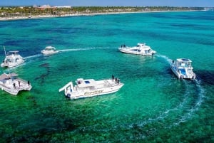 Punta Cana Booze Cruise Snorkling, sandbar med underholdning