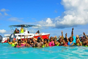 Punta Cana: buggy, equitazione, zipline e catamarano...