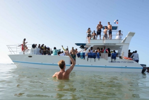 Punta Cana: Excursión combinada en buggy caribeño y barco de fiesta