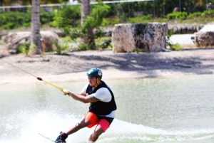 Punta Cana: Wakeboarding, zipline e altro ancora al Caribbean Lake Park