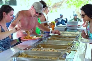 Punta Cana: Catalina Island Snorkeling Trip with Lunch