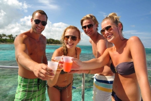 Punta Cana: Catamaran, Speed boat & Snorkeling Tour