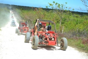 Punta Cana Buggy-eventyr med privat hule Cenote-svømning