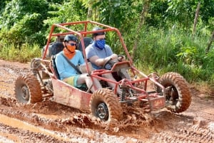 Punta Cana Buggy-eventyr med privat svømmetur i Cenote-grotte