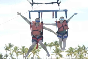 Punta Cana: Hotel Pickup and Parasailing Adventure
