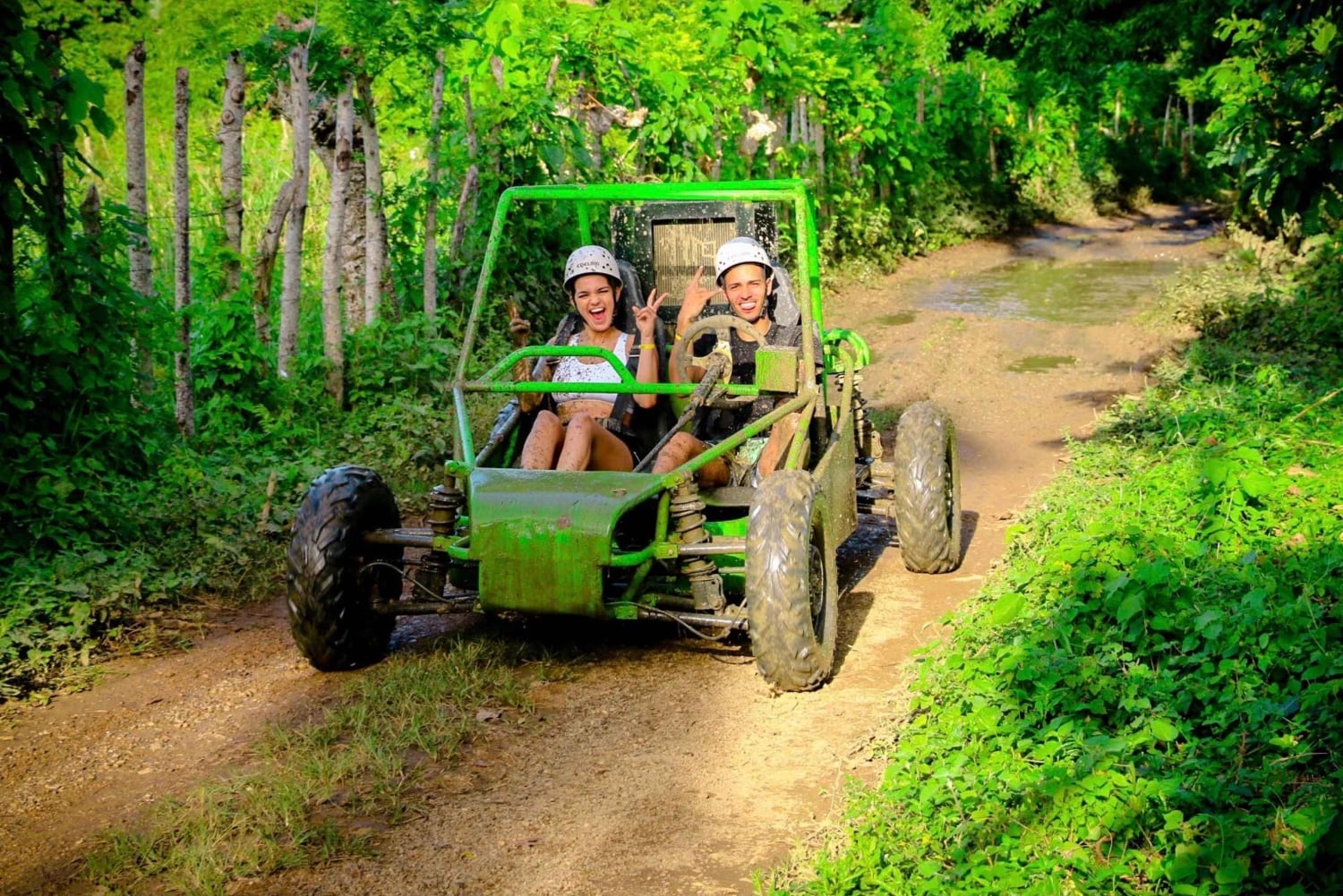 Punta Cana: Jungle Safari Zipline, Buggies and Horse Riding