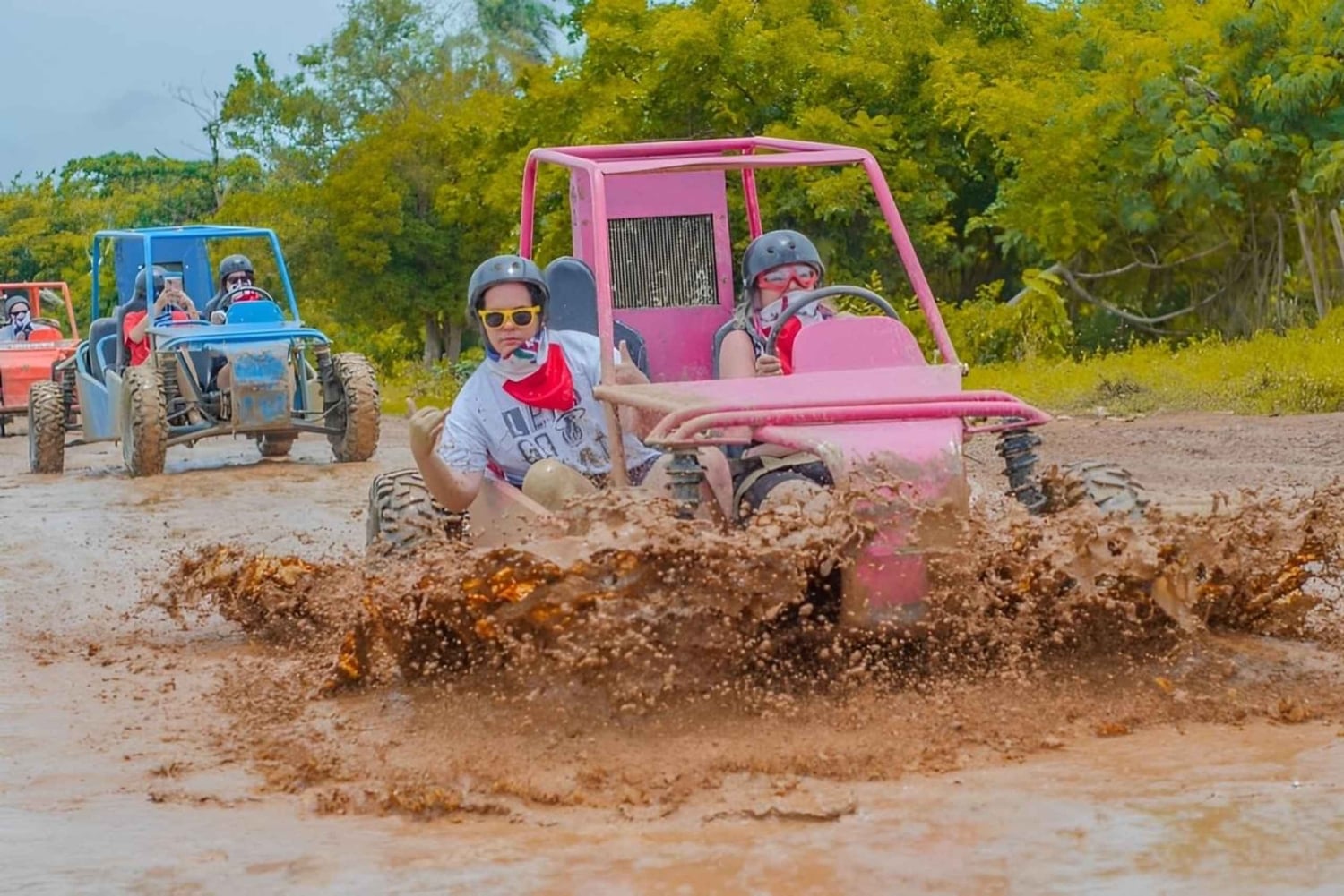 Punta Cana: Macao Beach Buggy Tour and Cenote with Transfers