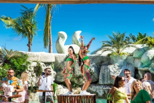 Punta Cana: Maroca Club Entry Ticket & National Pack& Pickup