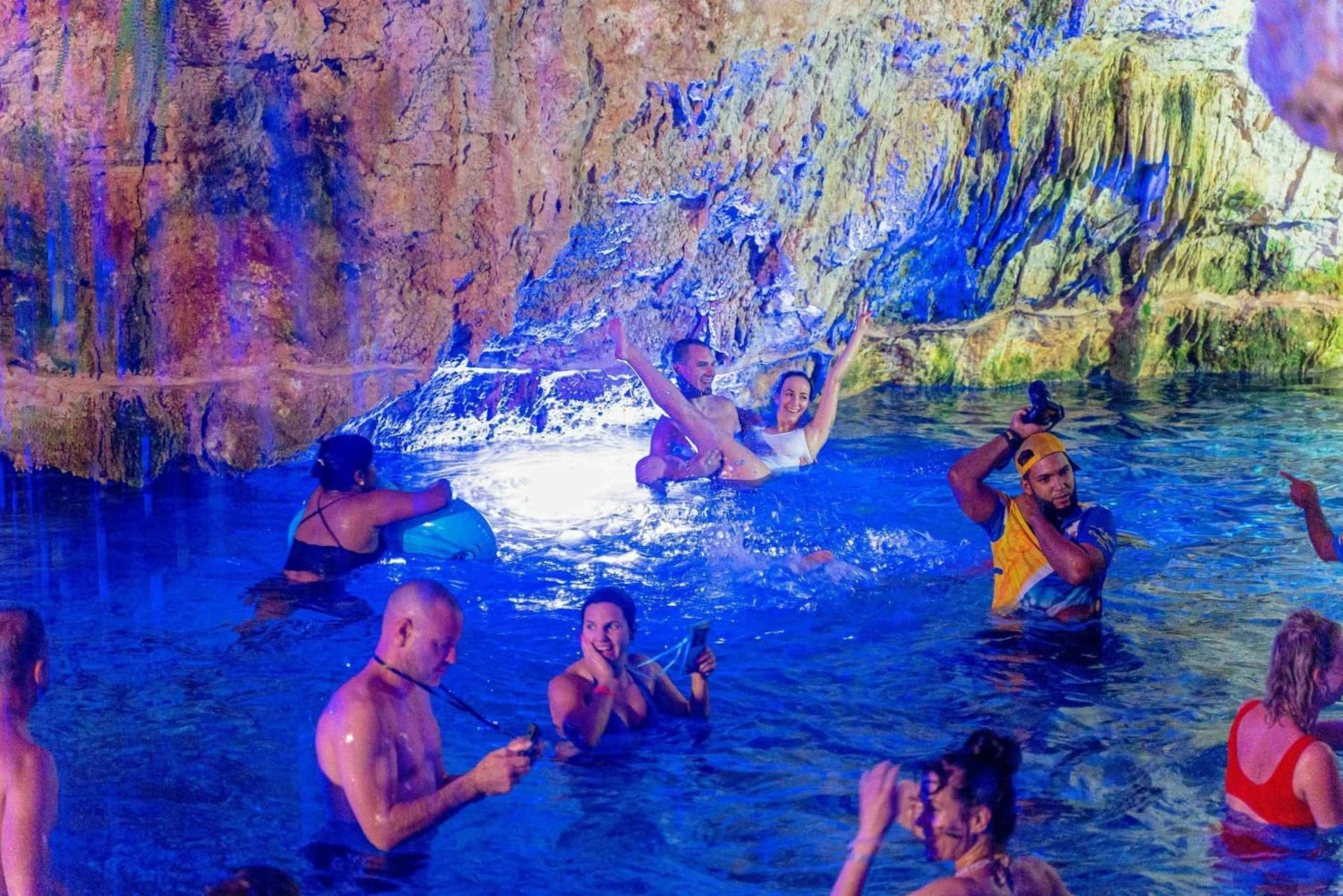 Punta Cana: Nachtfahrt mit dem Buggy, Schwimmen im Cenote und Abendessen