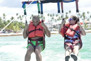 Punta Cana: Parasailing-eventyr med afhentning på hotellet