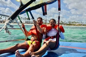 Punta Cana: Experiencia de Parasailing con servicio de recogida Incluye