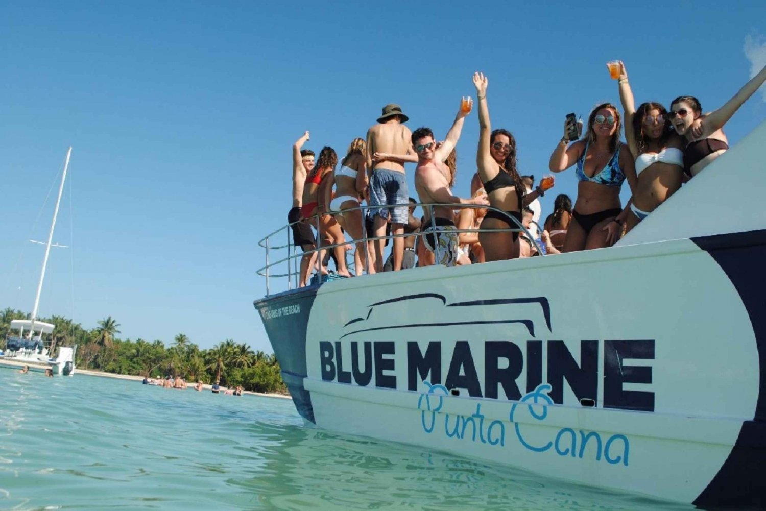 Punta Cana: Party Boat Catamaran Tour