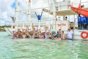 Punta Cana: Passeio de barco catamarã com festa